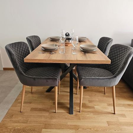Sun&Moon Apartments Novi Sad Bagian luar foto